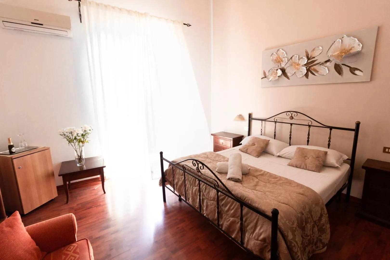 Un piccolo hotel in un palazzo d'epoca